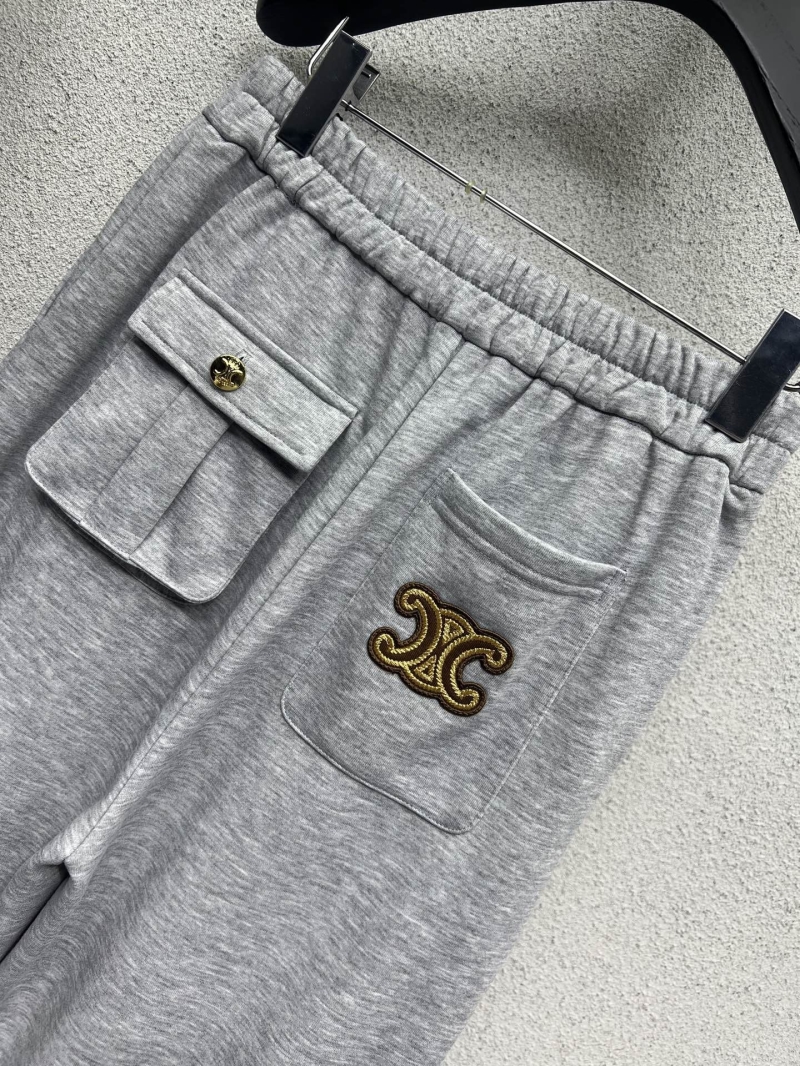 Ce1i*e outwears
